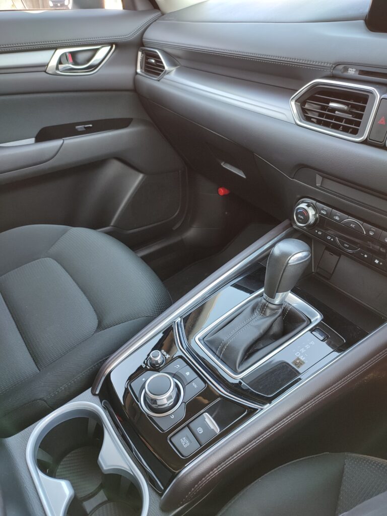 CX-5の内装をカスタムした感想 使用したパーツの紹介 | ふやまブログ